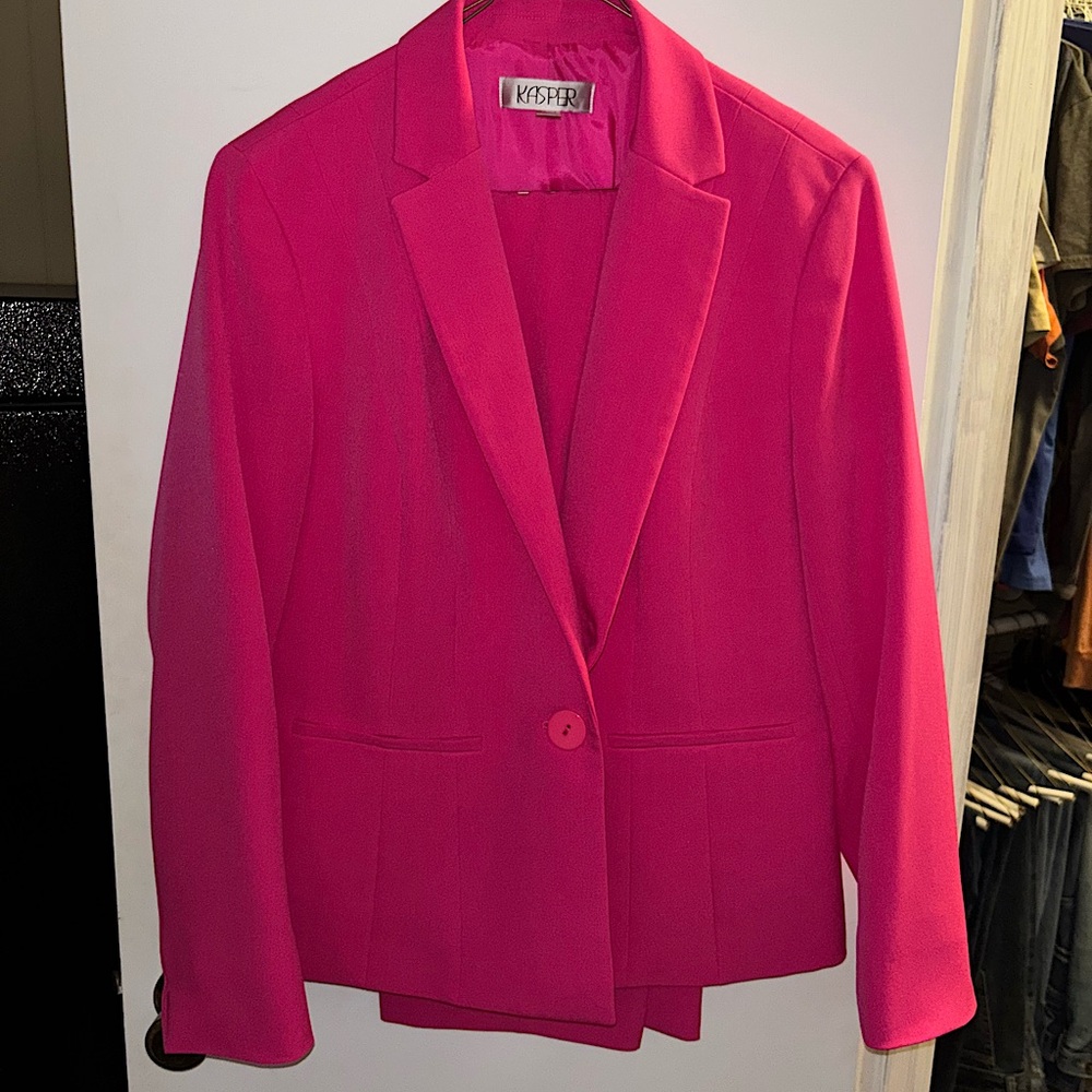 Women’s Pink matching Suit Set Kasper